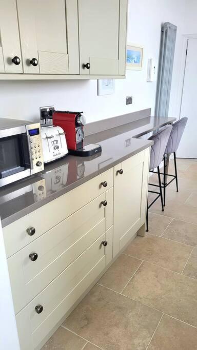 Bosun'S Cottage Luxury Stay In The Heart Of Town Weymouth Kültér fotó