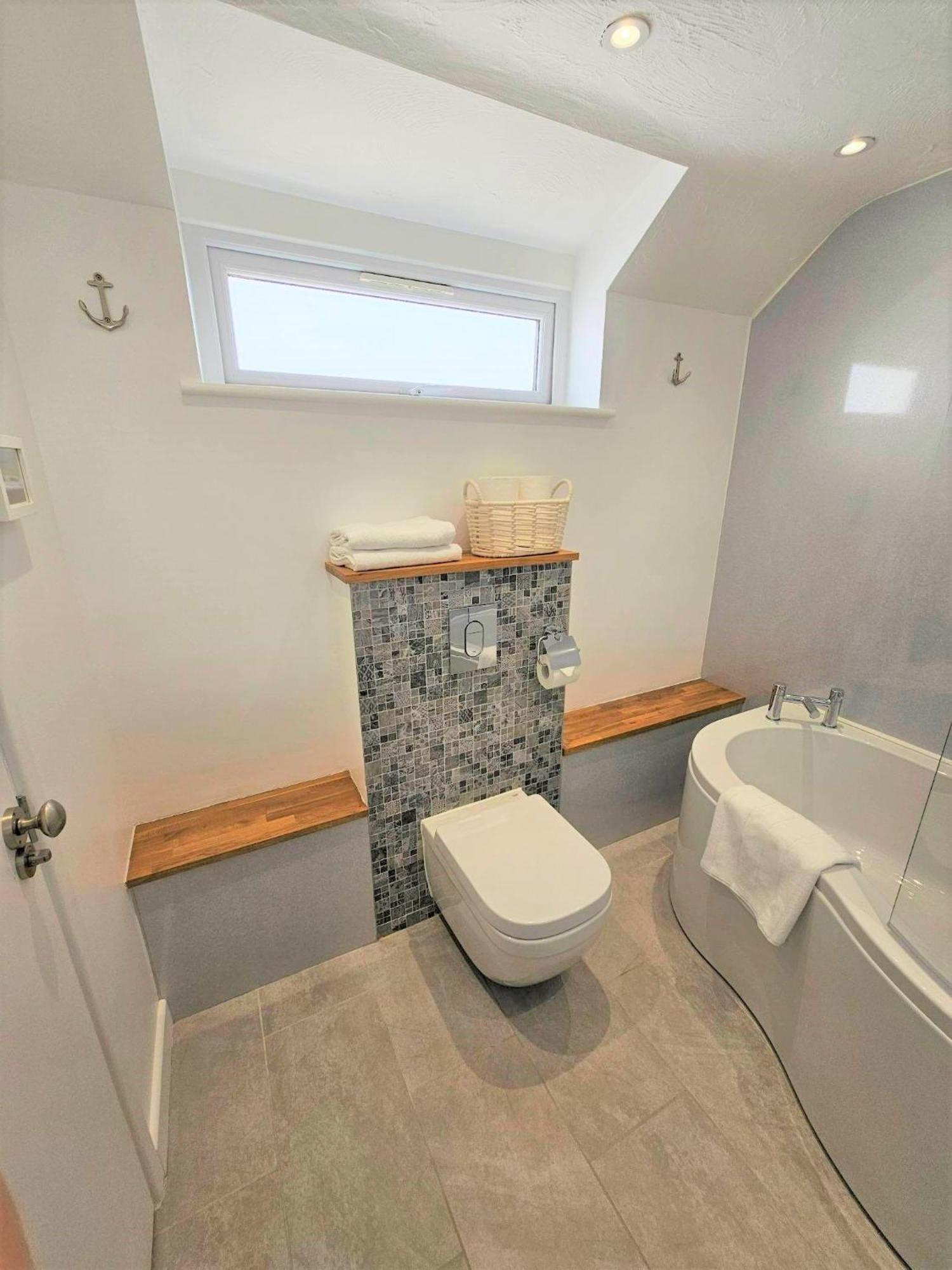 Bosun'S Cottage Luxury Stay In The Heart Of Town Weymouth Kültér fotó
